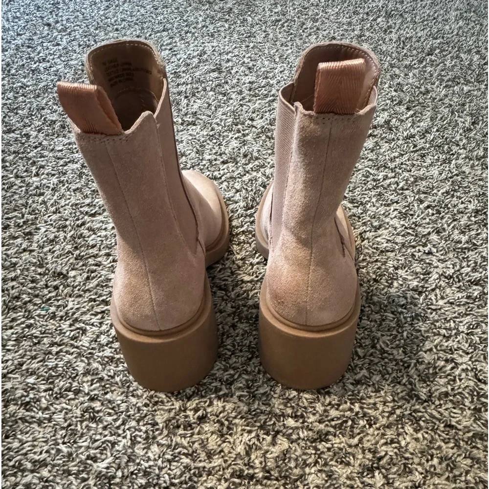 Dolce Vita Platform Booties - Picture 4 of 8